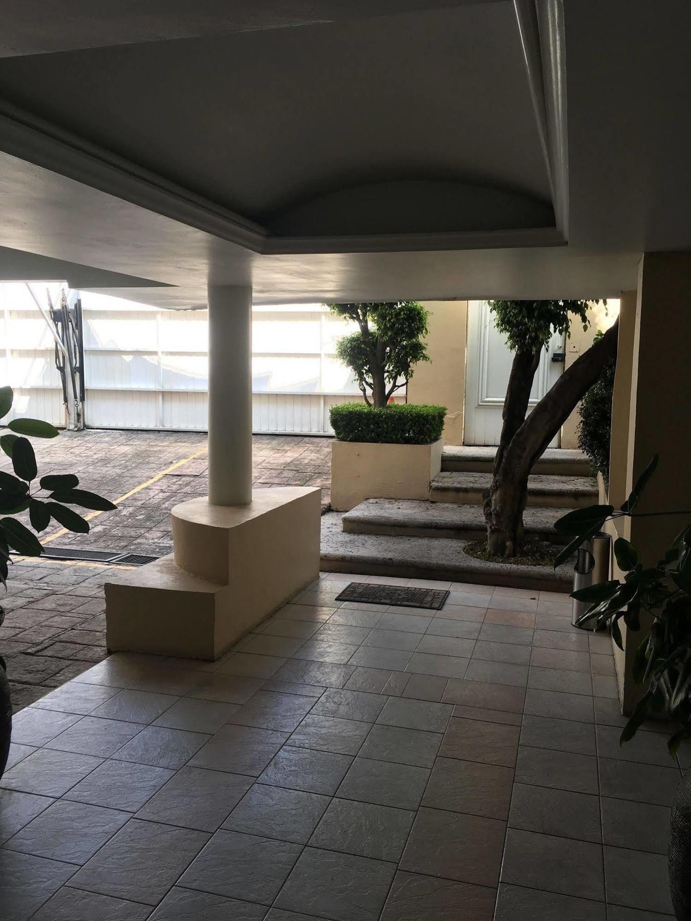 Grupo Kings Suites - Bosques De Duraznos 78 Ciudad de México Exterior foto